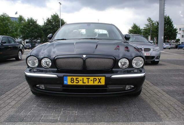 Jaguar XJR