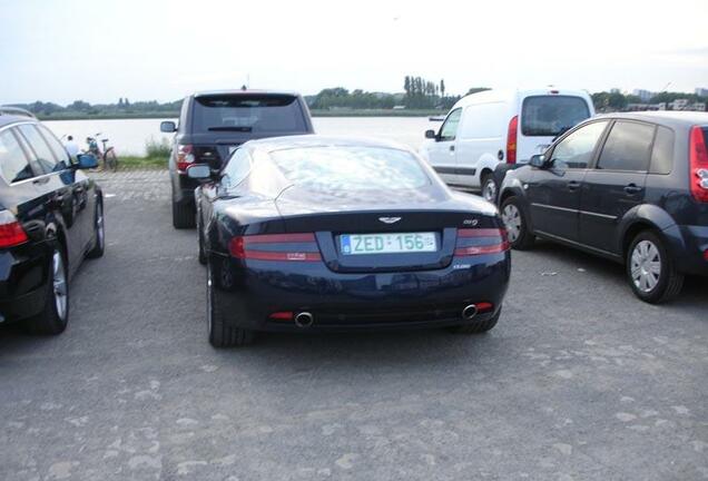 Aston Martin DB9