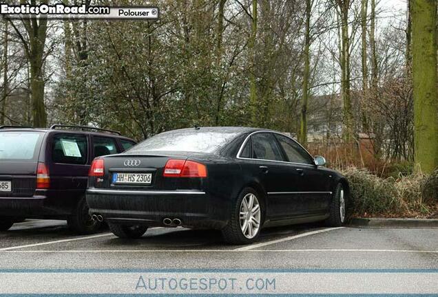 Audi S8 D3