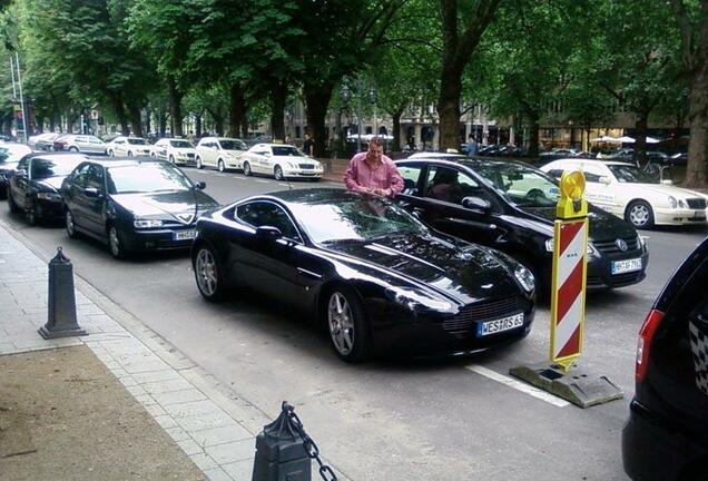 Aston Martin V8 Vantage