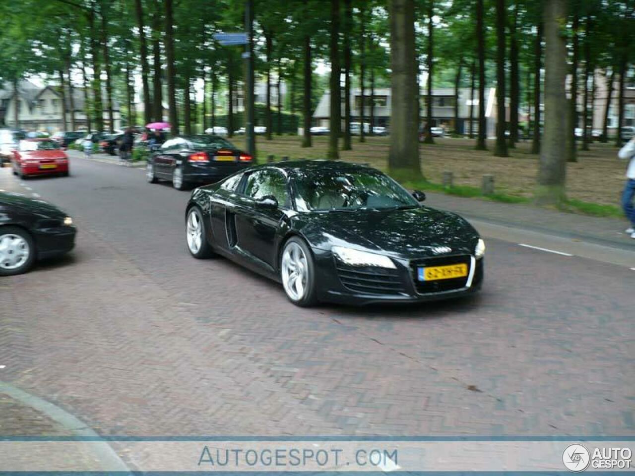 Audi R8