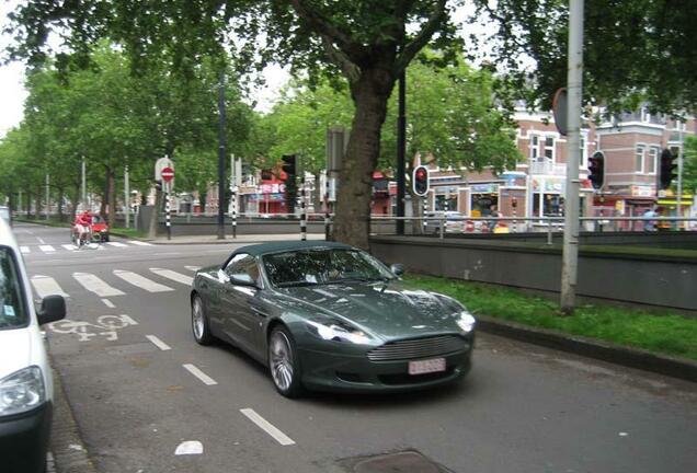 Aston Martin DB9 Volante