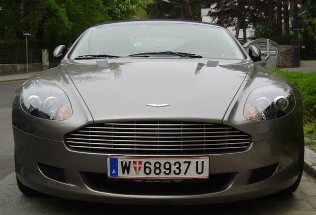 Aston Martin DB9 Volante