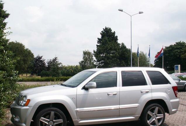 Jeep Grand Cherokee SRT-8 2005