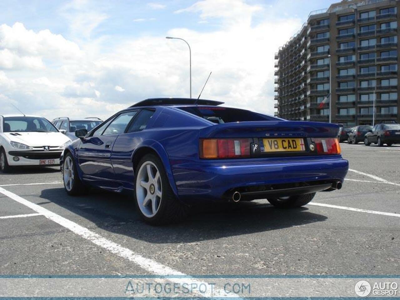 Lotus Esprit V8 GT