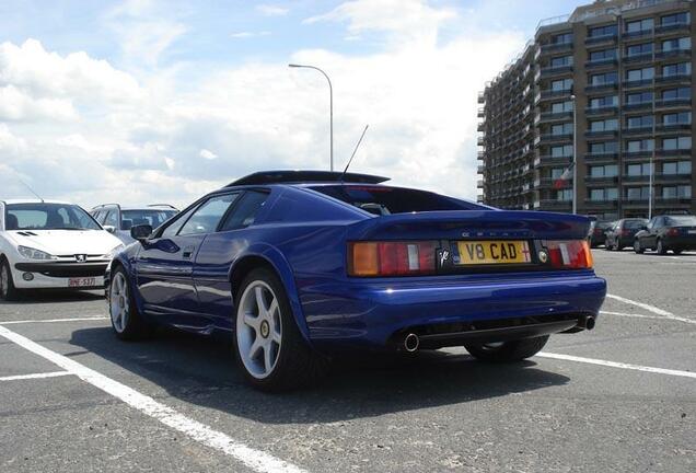 Lotus Esprit V8 GT