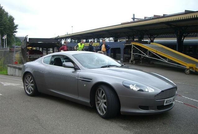 Aston Martin DB9