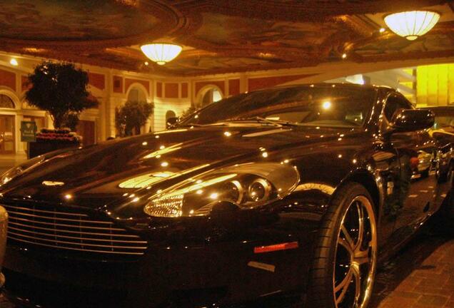 Aston Martin DB9