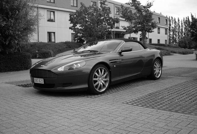 Aston Martin DB9 Volante