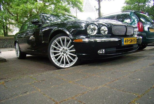 Jaguar XJR