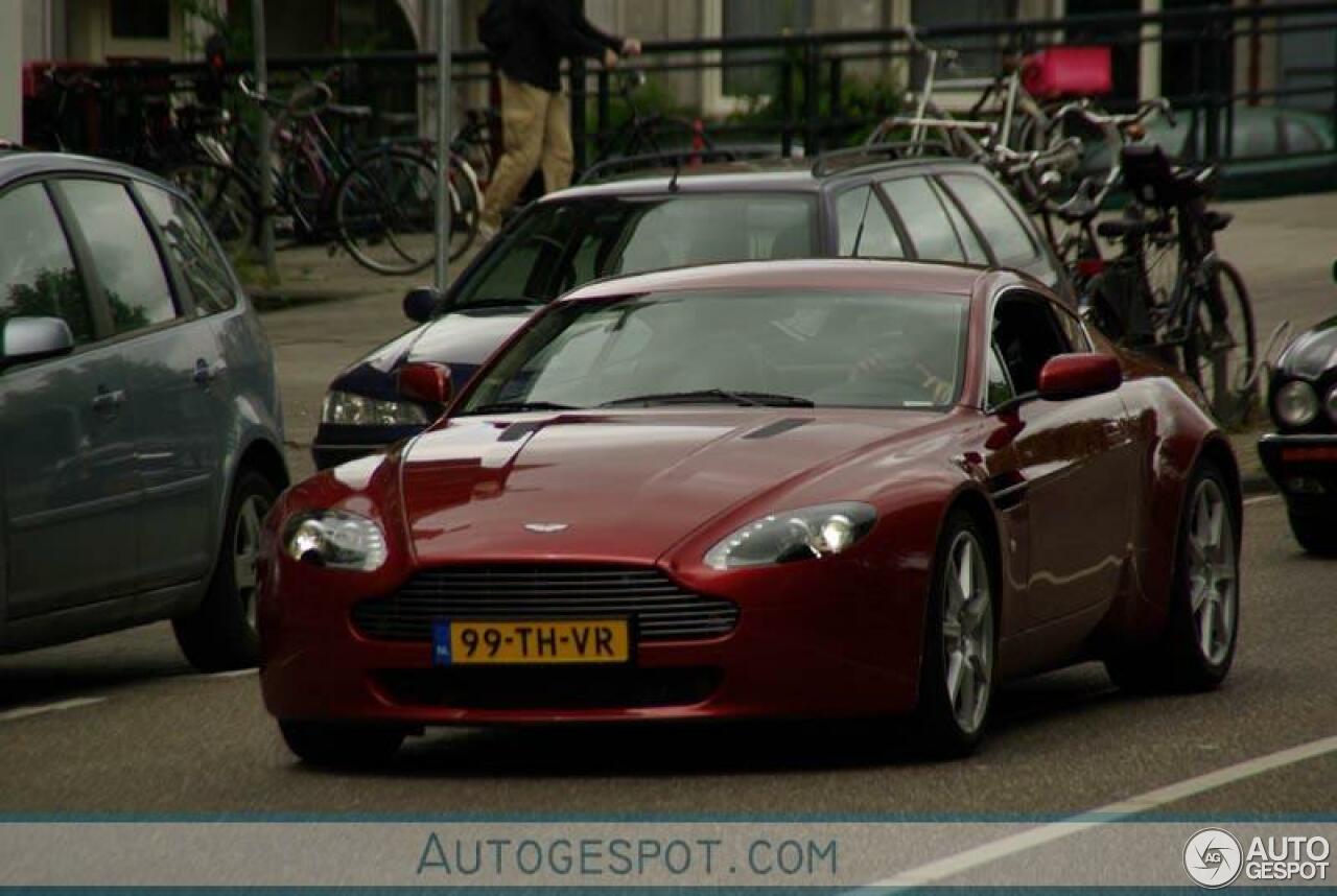 Aston Martin V8 Vantage