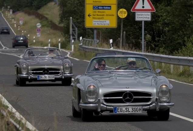 Mercedes-Benz 300SL Roadster