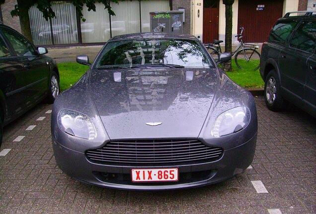 Aston Martin V8 Vantage