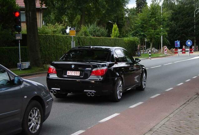 BMW M5 E60 2005