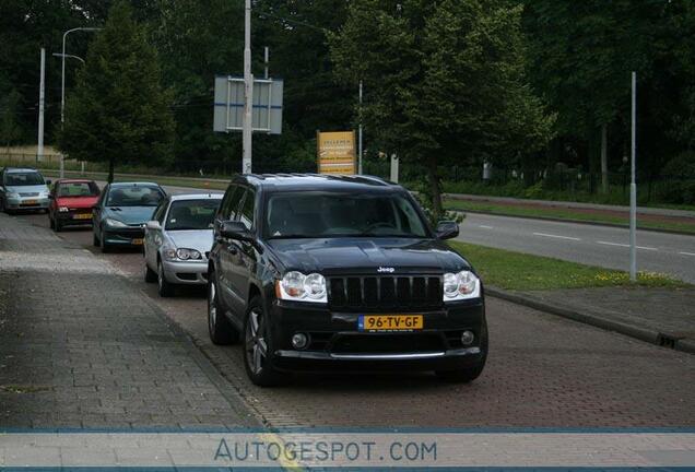 Jeep Grand Cherokee SRT-8 2005