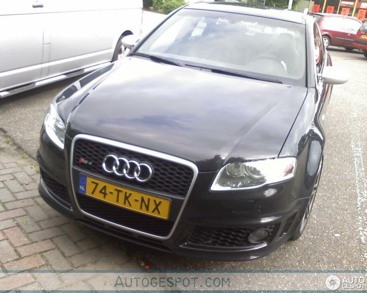 Audi RS4 Avant B7