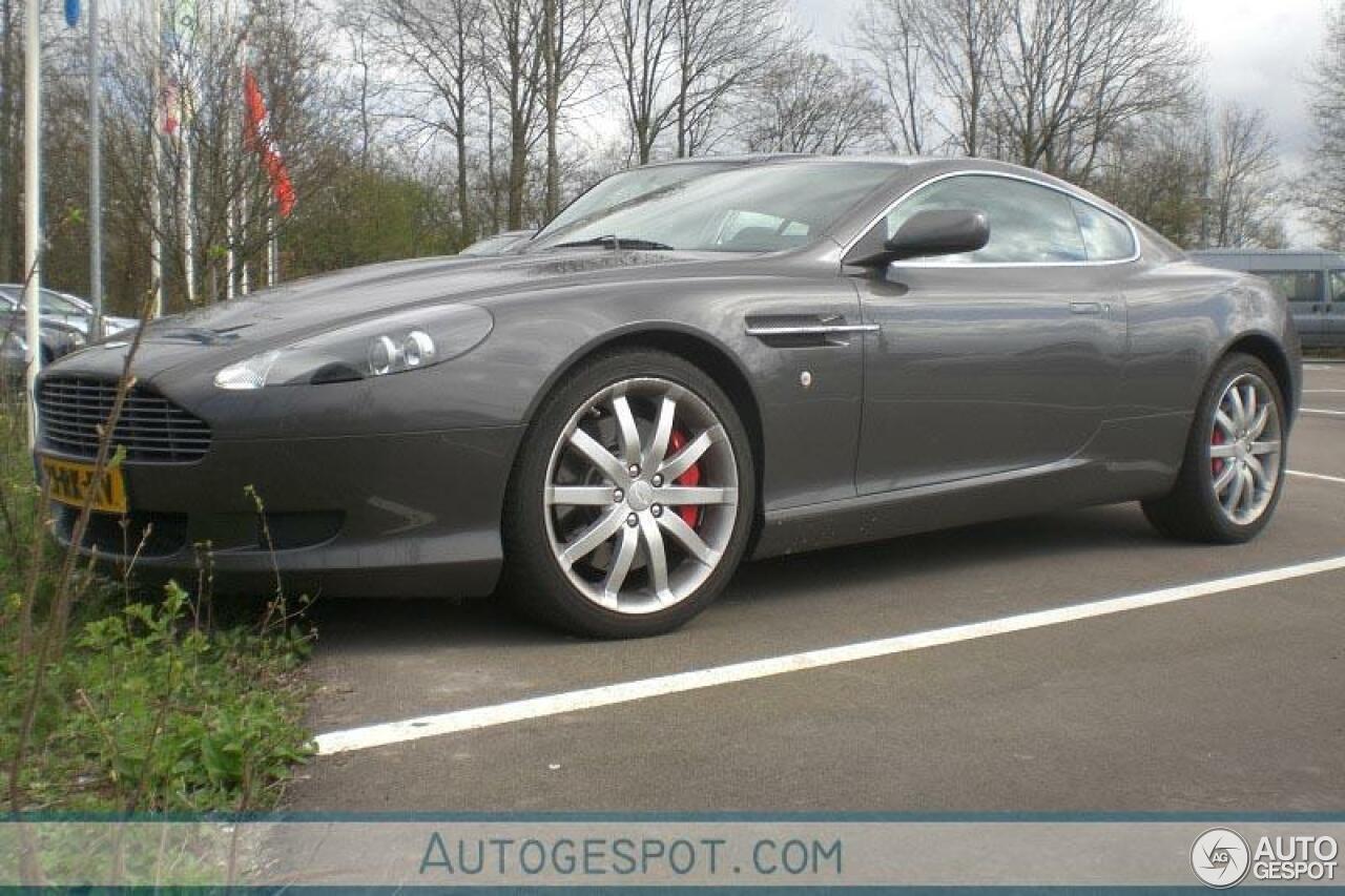 Aston Martin DB9