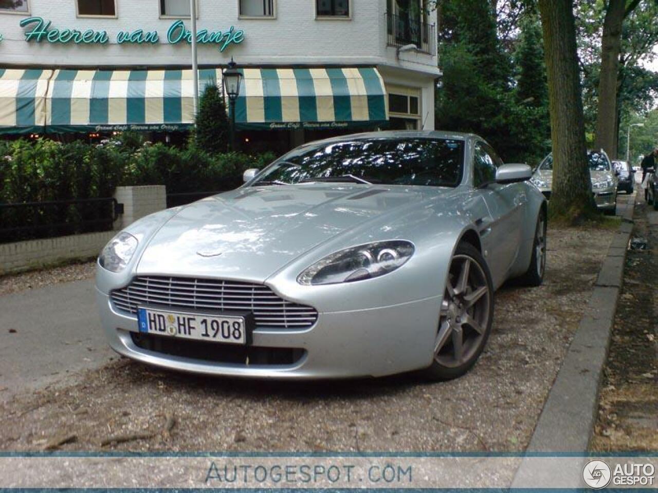 Aston Martin V8 Vantage