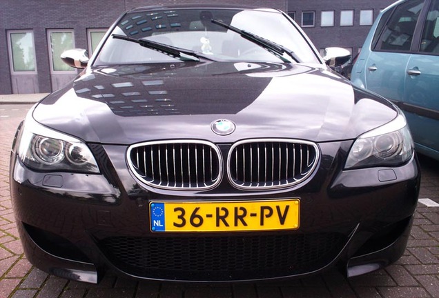 BMW M5 E60 2005