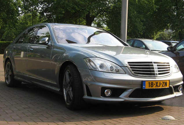 Mercedes-Benz S 65 AMG V221