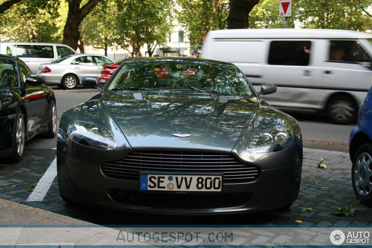 Aston Martin V8 Vantage