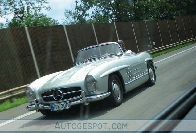 Mercedes-Benz 300SL Roadster