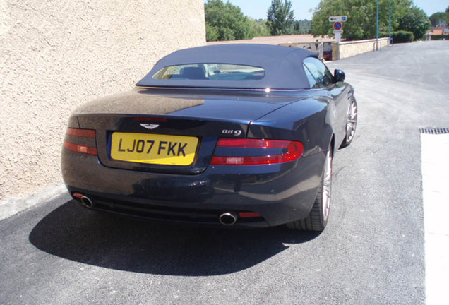 Aston Martin DB9 Volante