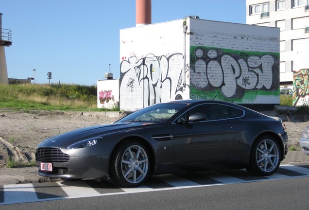 Aston Martin V8 Vantage