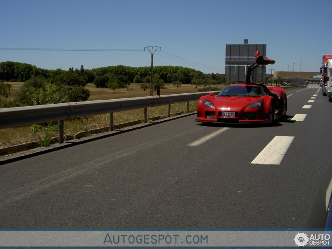 Gumpert Apollo