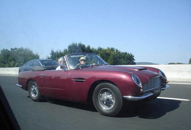 Aston Martin DB6 Volante