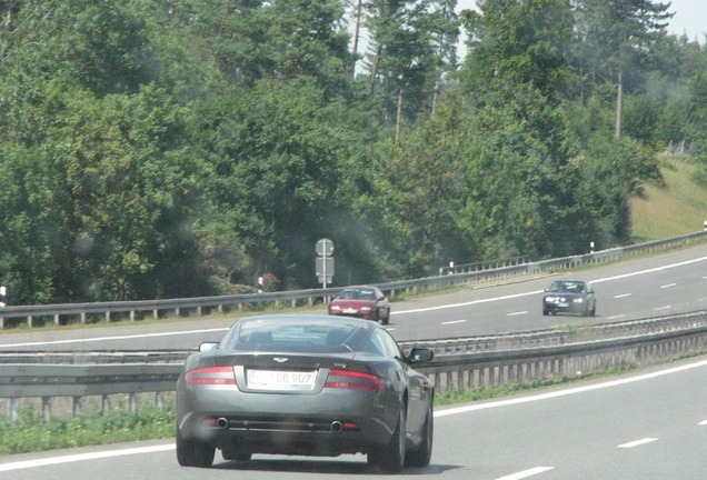 Aston Martin DB9