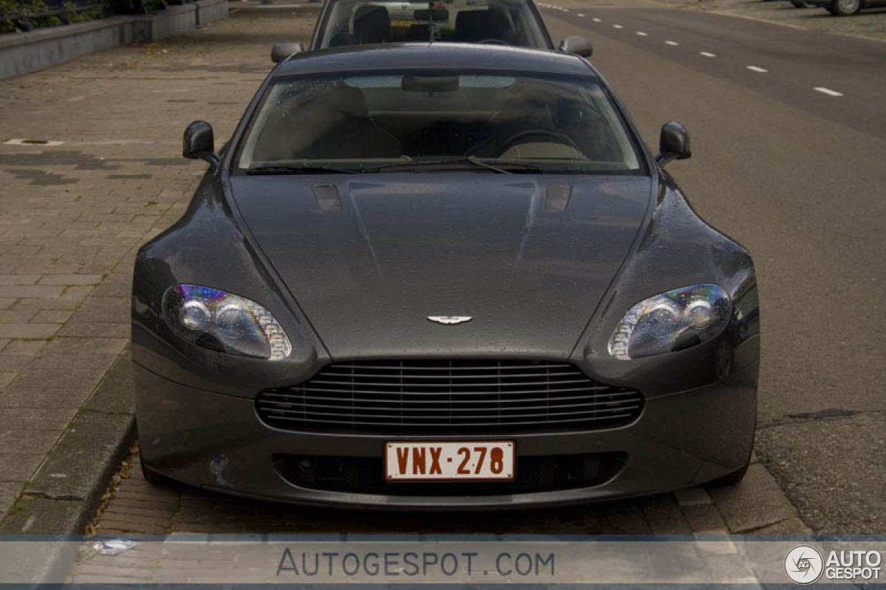 Aston Martin V8 Vantage