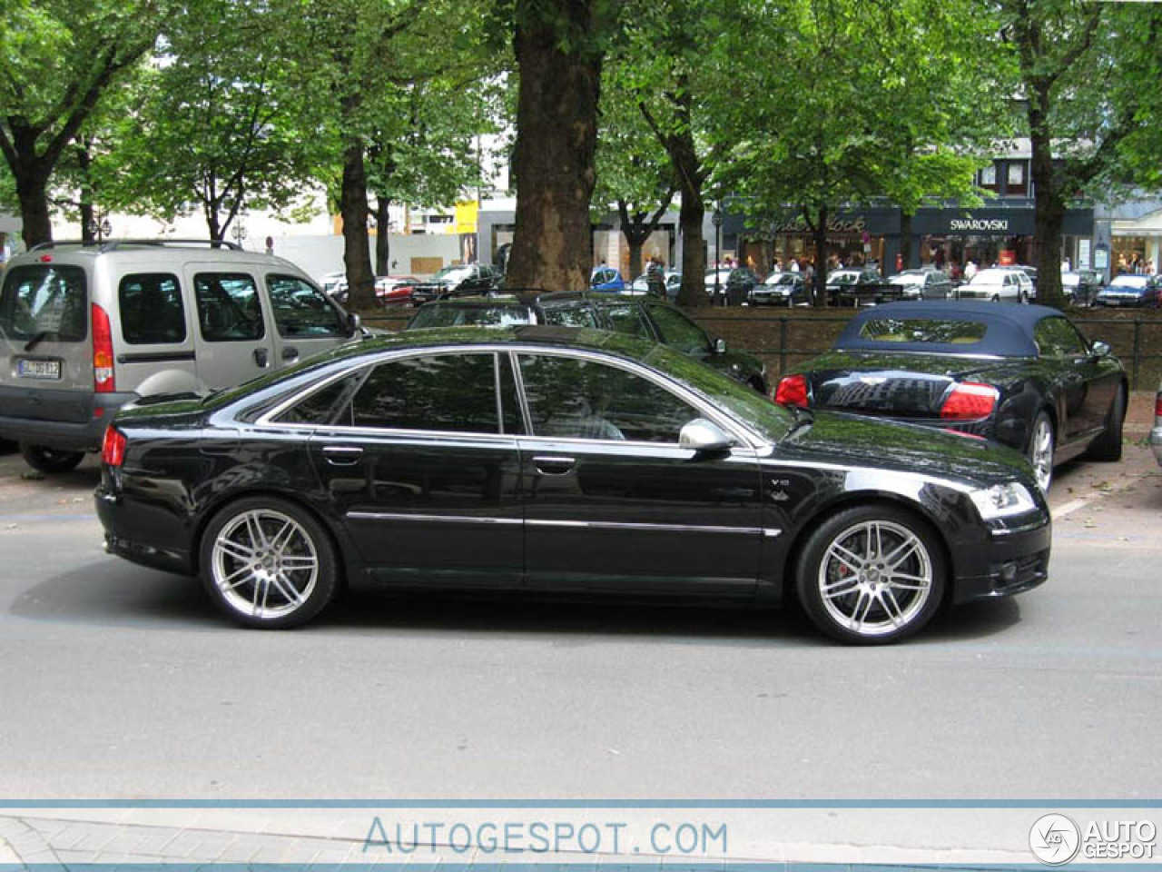 Audi S8 D3