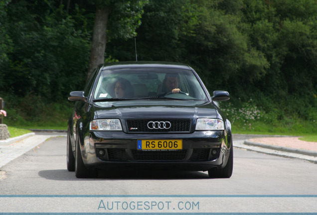 Audi RS6 Avant C5