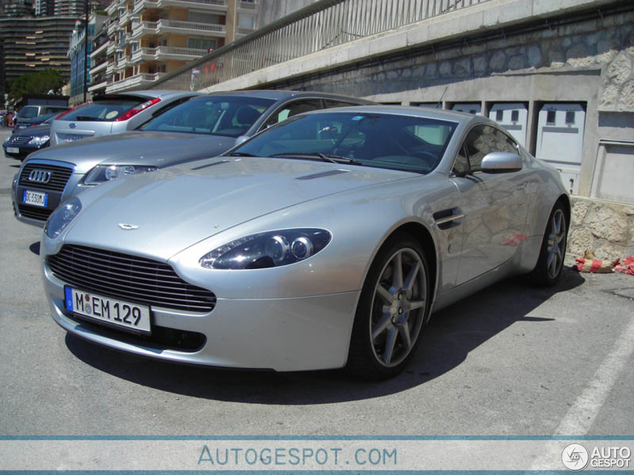 Aston Martin V8 Vantage