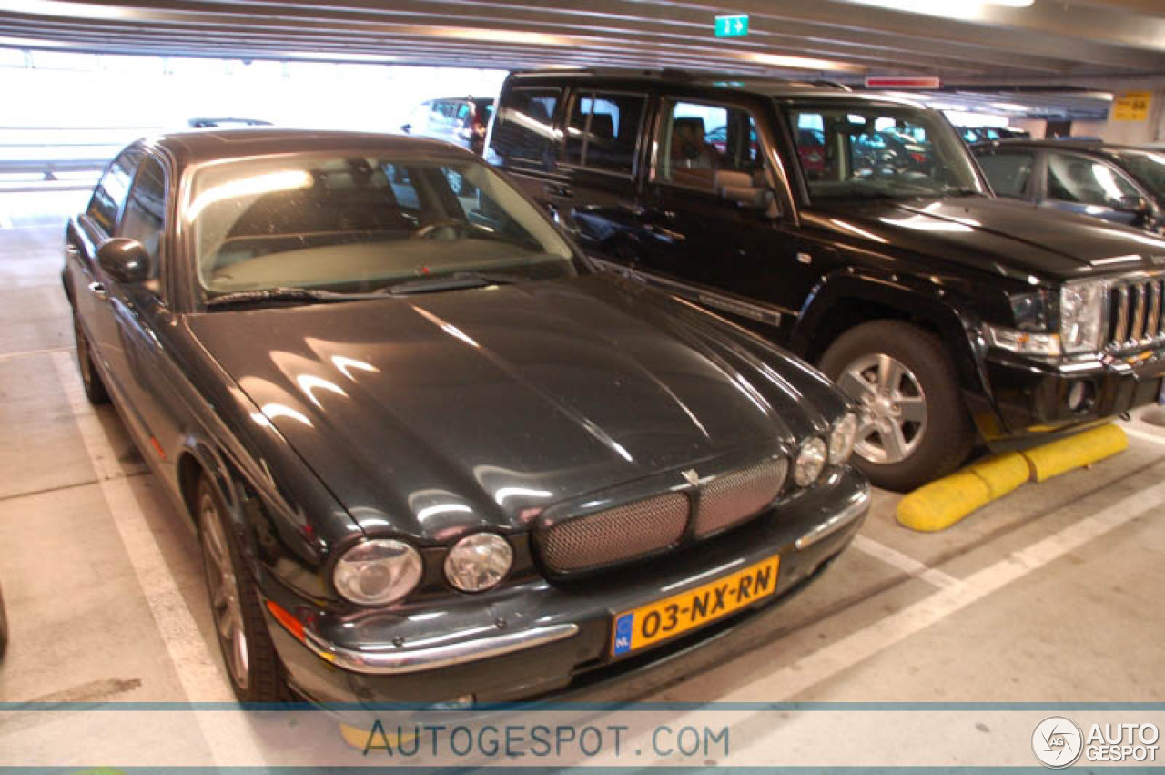 Jaguar XJR