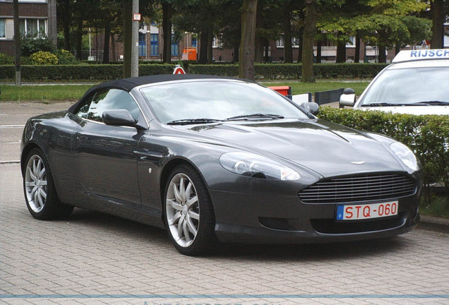 Aston Martin DB9 Volante