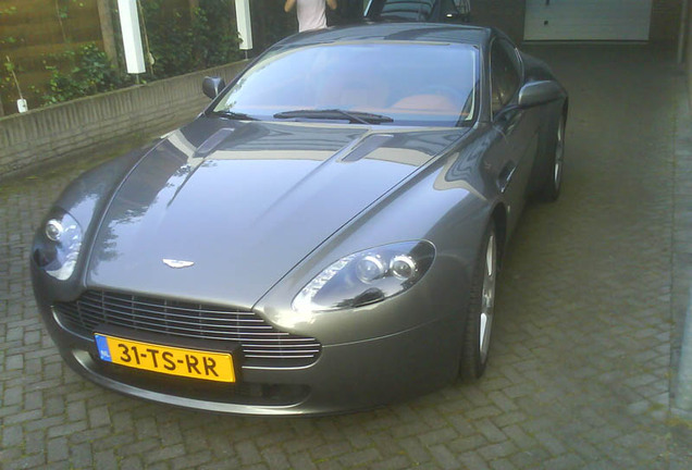 Aston Martin V8 Vantage