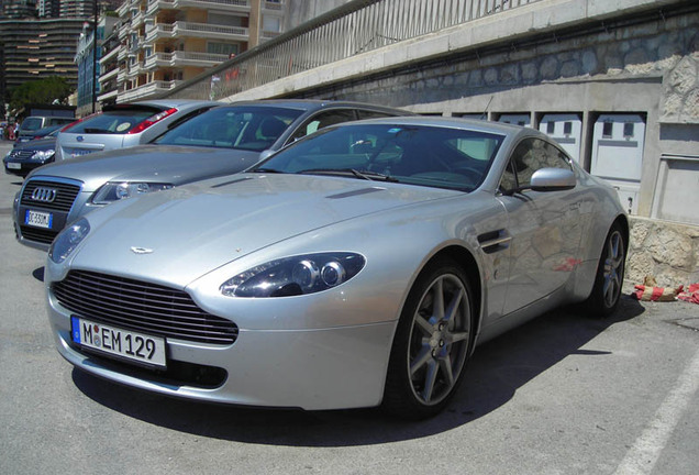 Aston Martin V8 Vantage