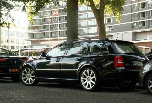 Audi RS4 Avant B5