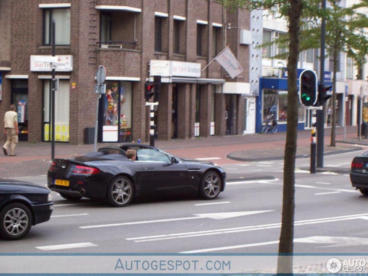 Aston Martin V8 Vantage Roadster