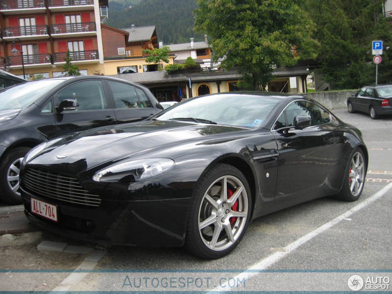 Aston Martin V8 Vantage