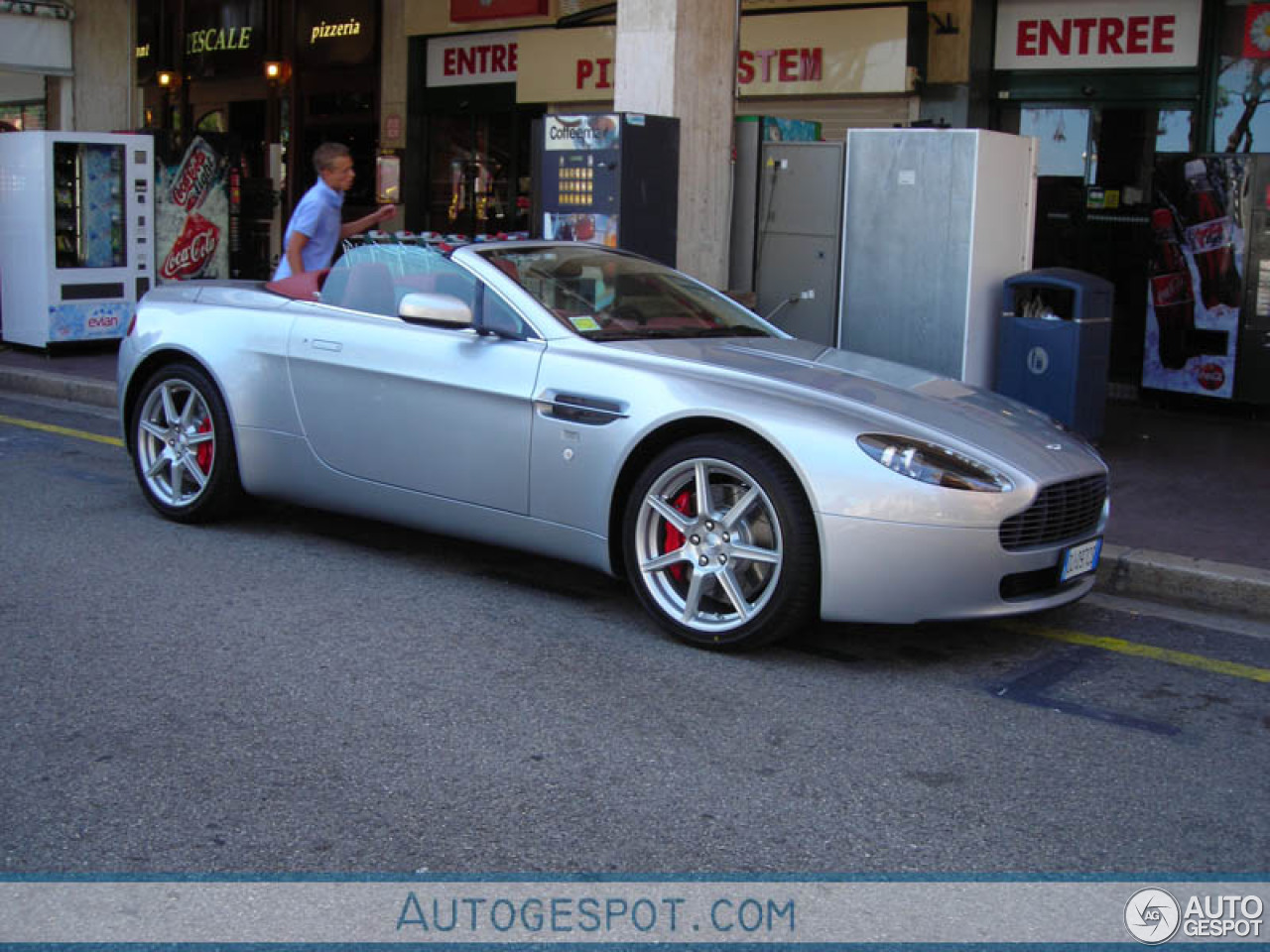 Aston Martin V8 Vantage Roadster