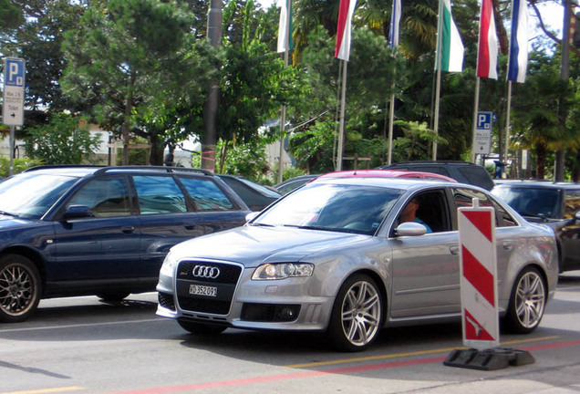 Audi RS4 Sedan