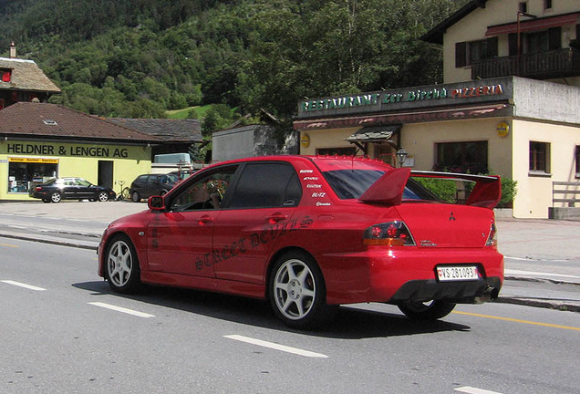 Mitsubishi Lancer Evolution IX FQ