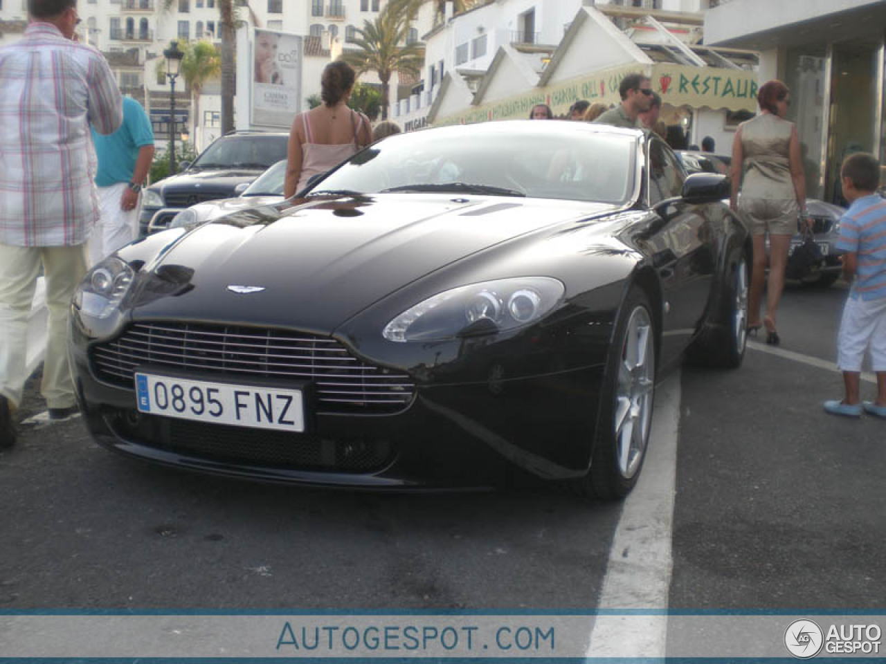 Aston Martin V8 Vantage