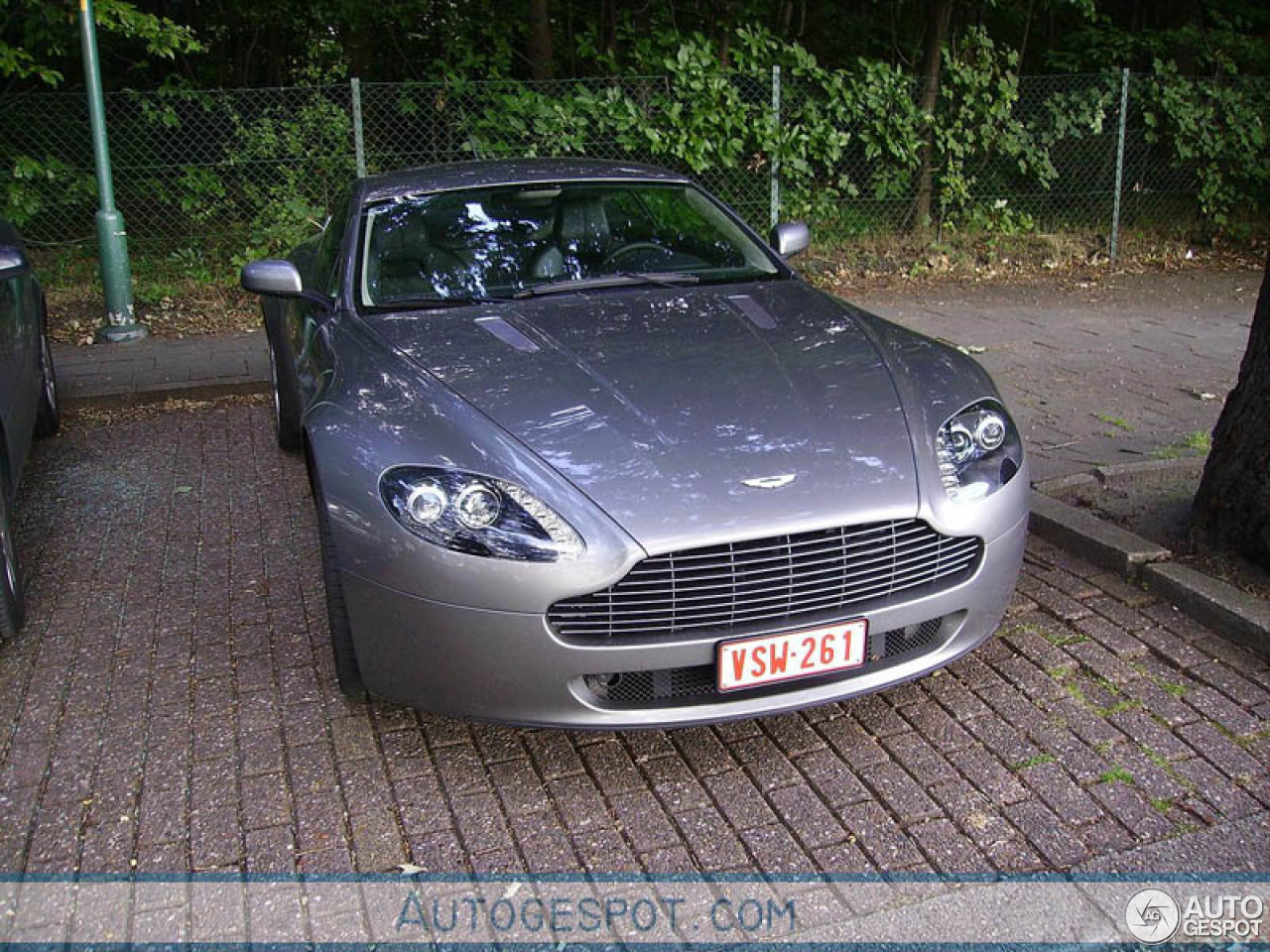 Aston Martin V8 Vantage