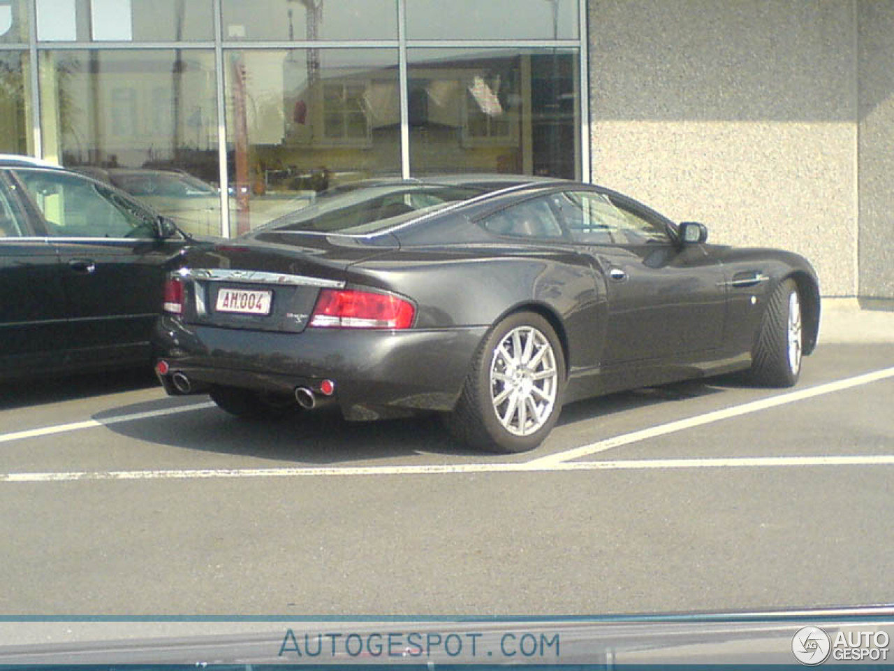 Aston Martin Vanquish S