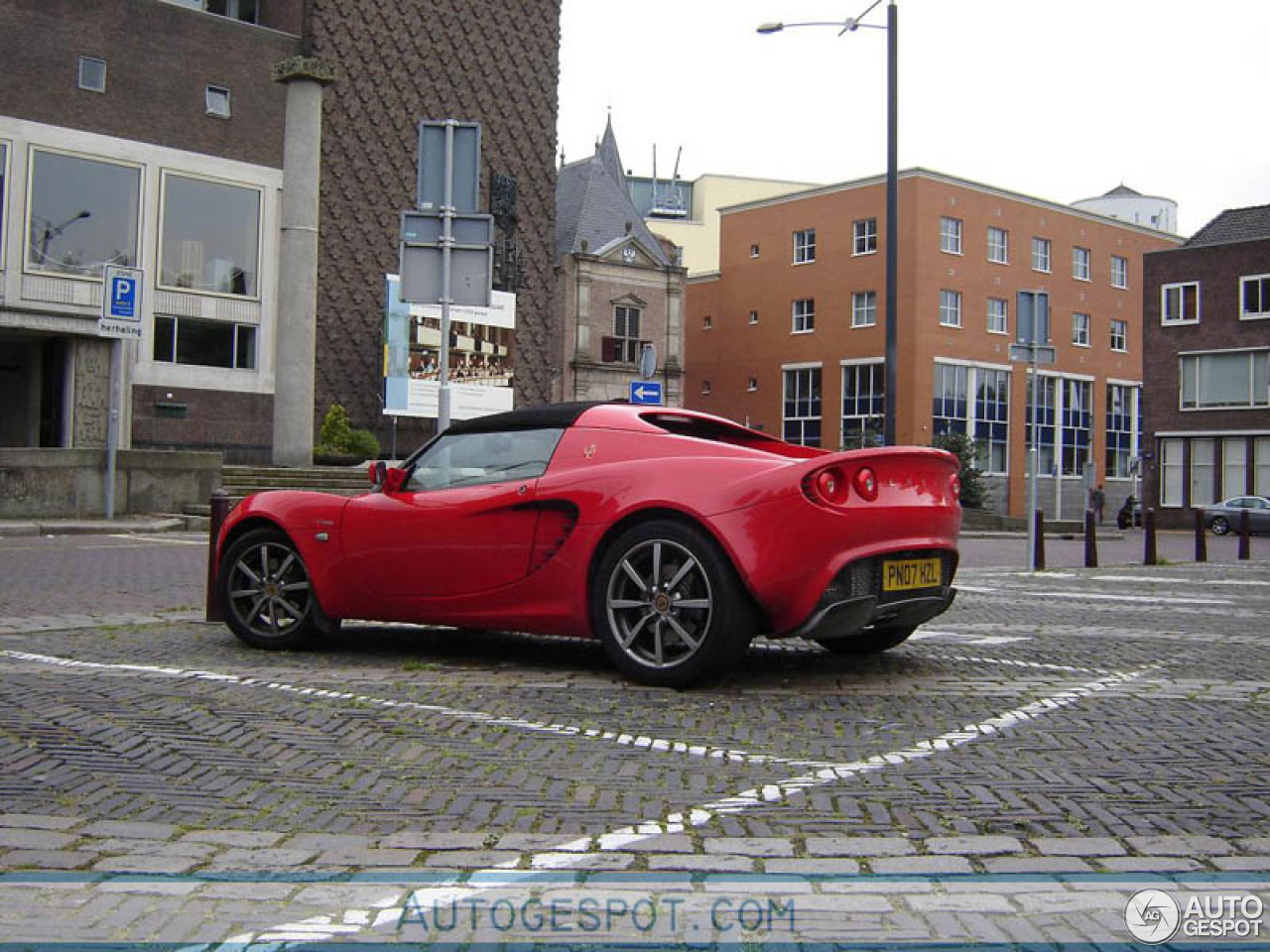 Lotus Elise S2 111R