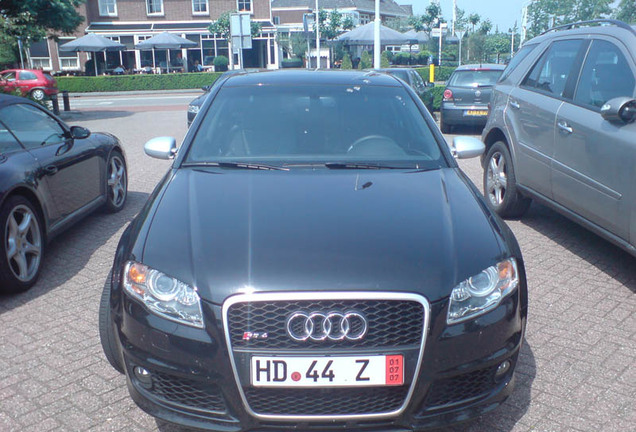 Audi RS4 Sedan